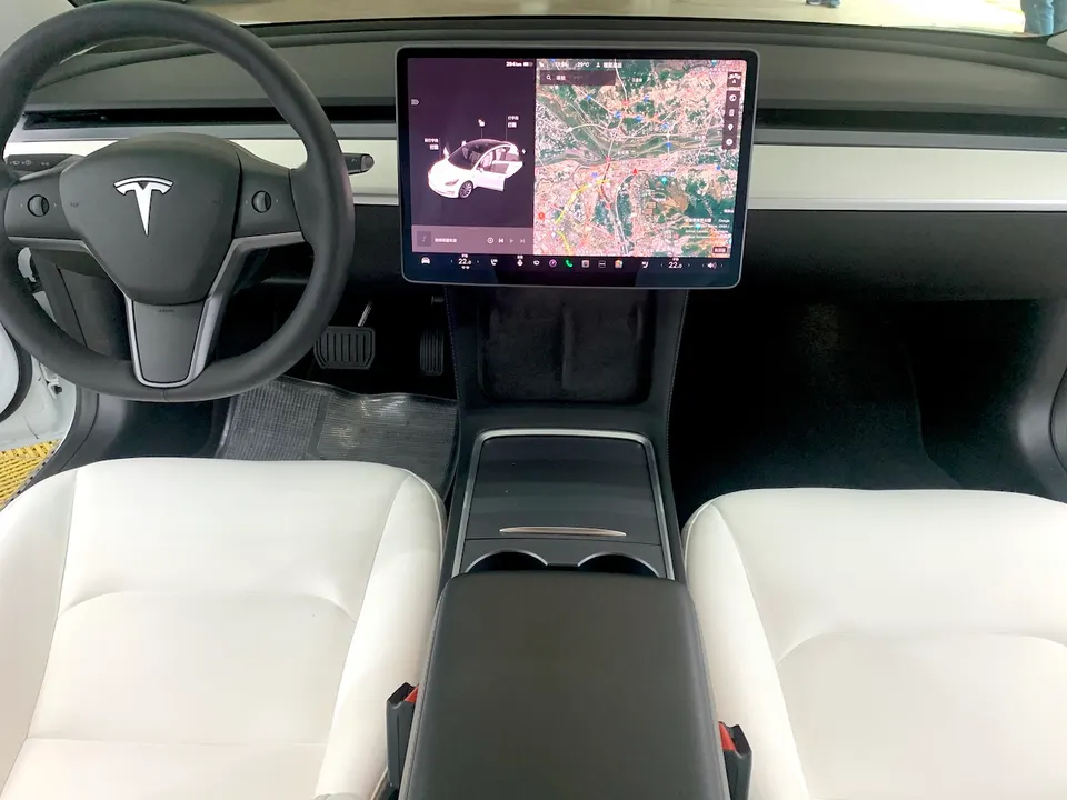 Tesla Model 3 LR