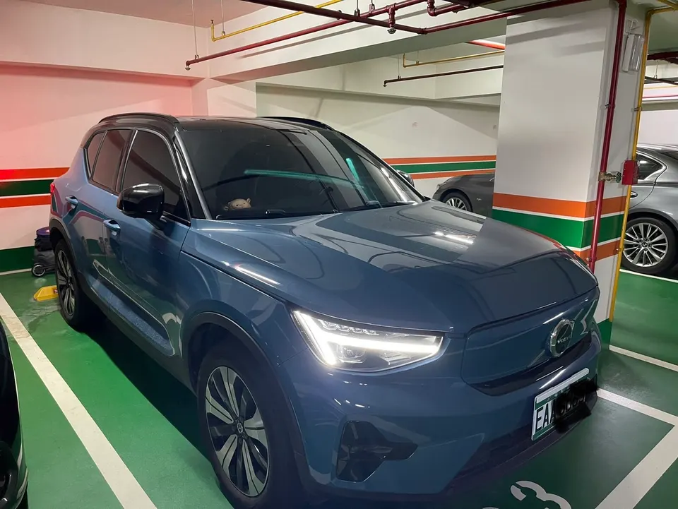 VOLVO XC40 Recharge