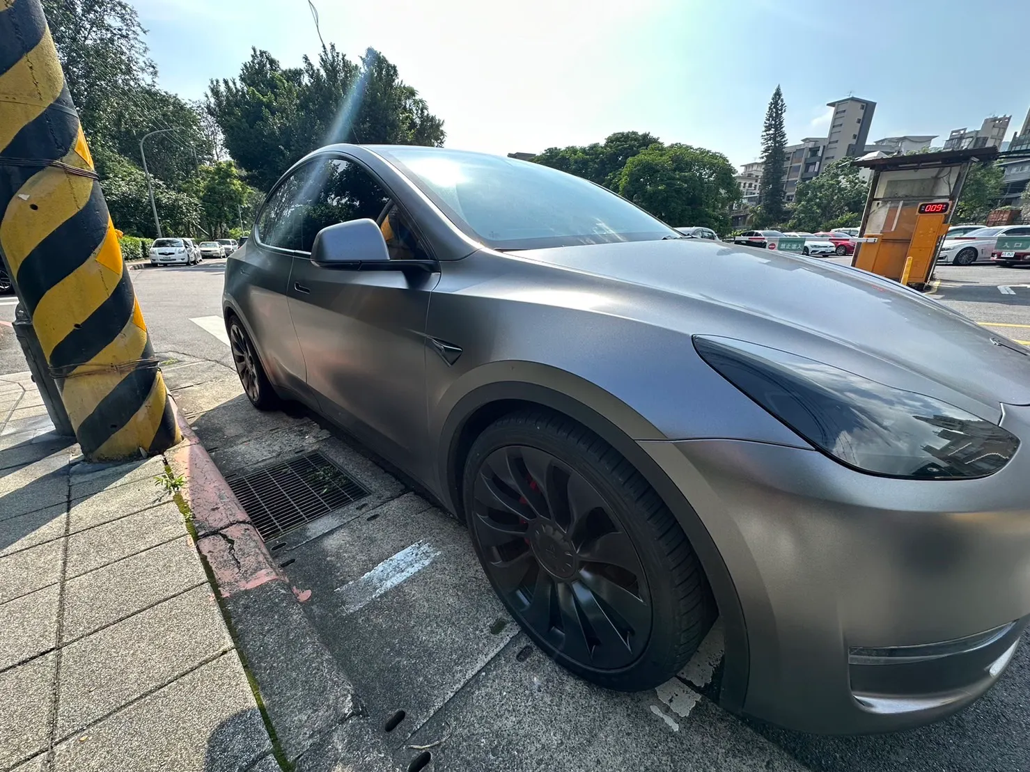 Tesla Model Y Performance 照片 1