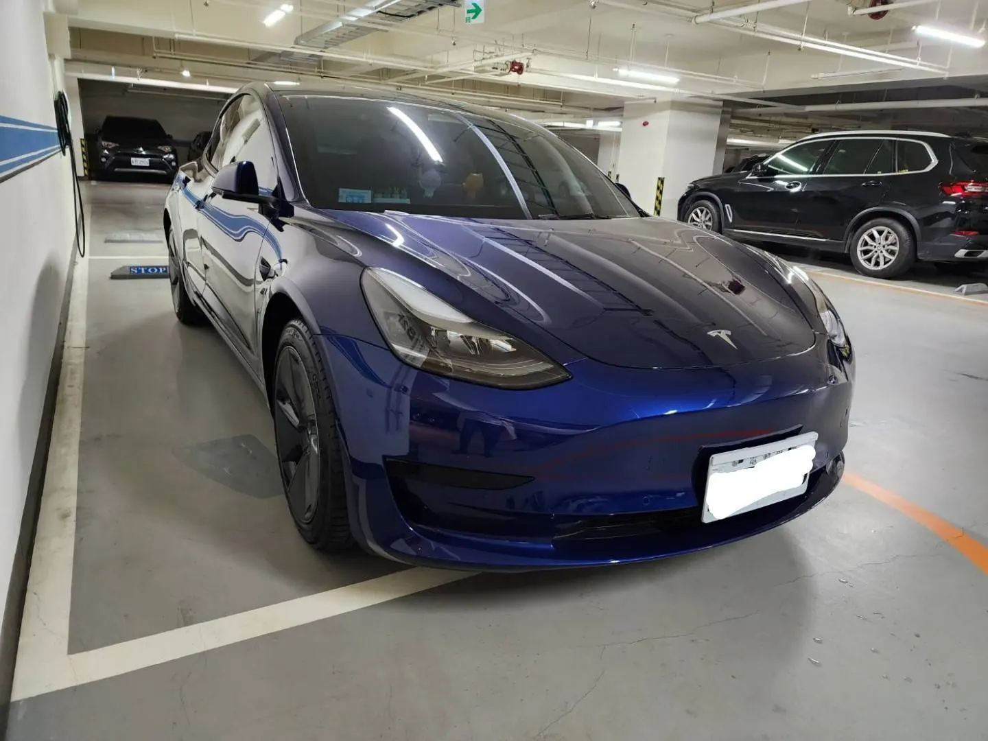 Tesla Model 3 LFP 照片 1