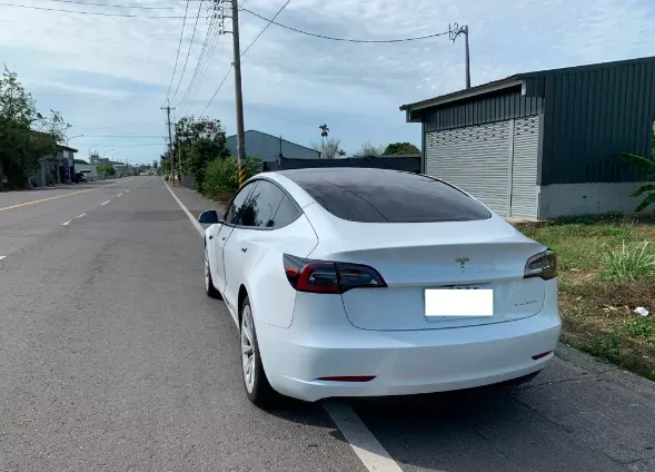 Tesla Model 3 LR