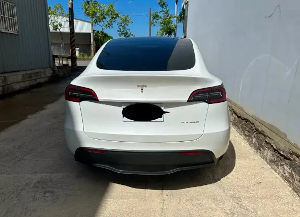 Tesla Model Y LR 照片 1