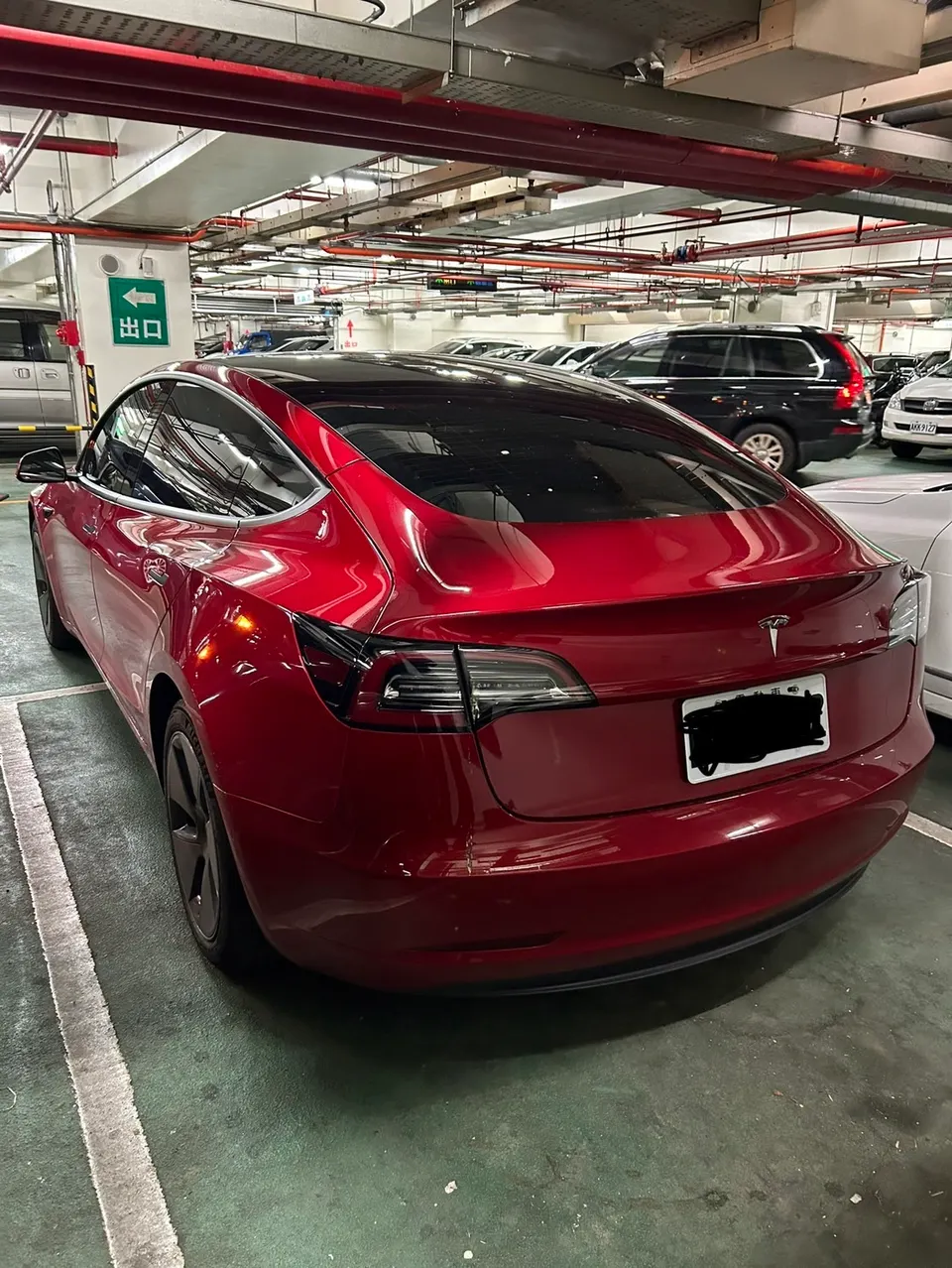 Tesla Model 3 LFP