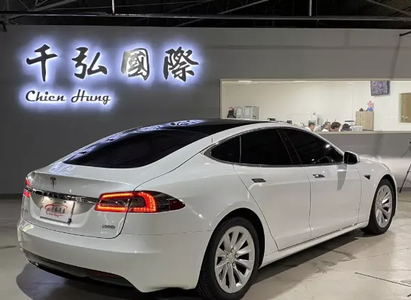 Tesla Model S 100D
