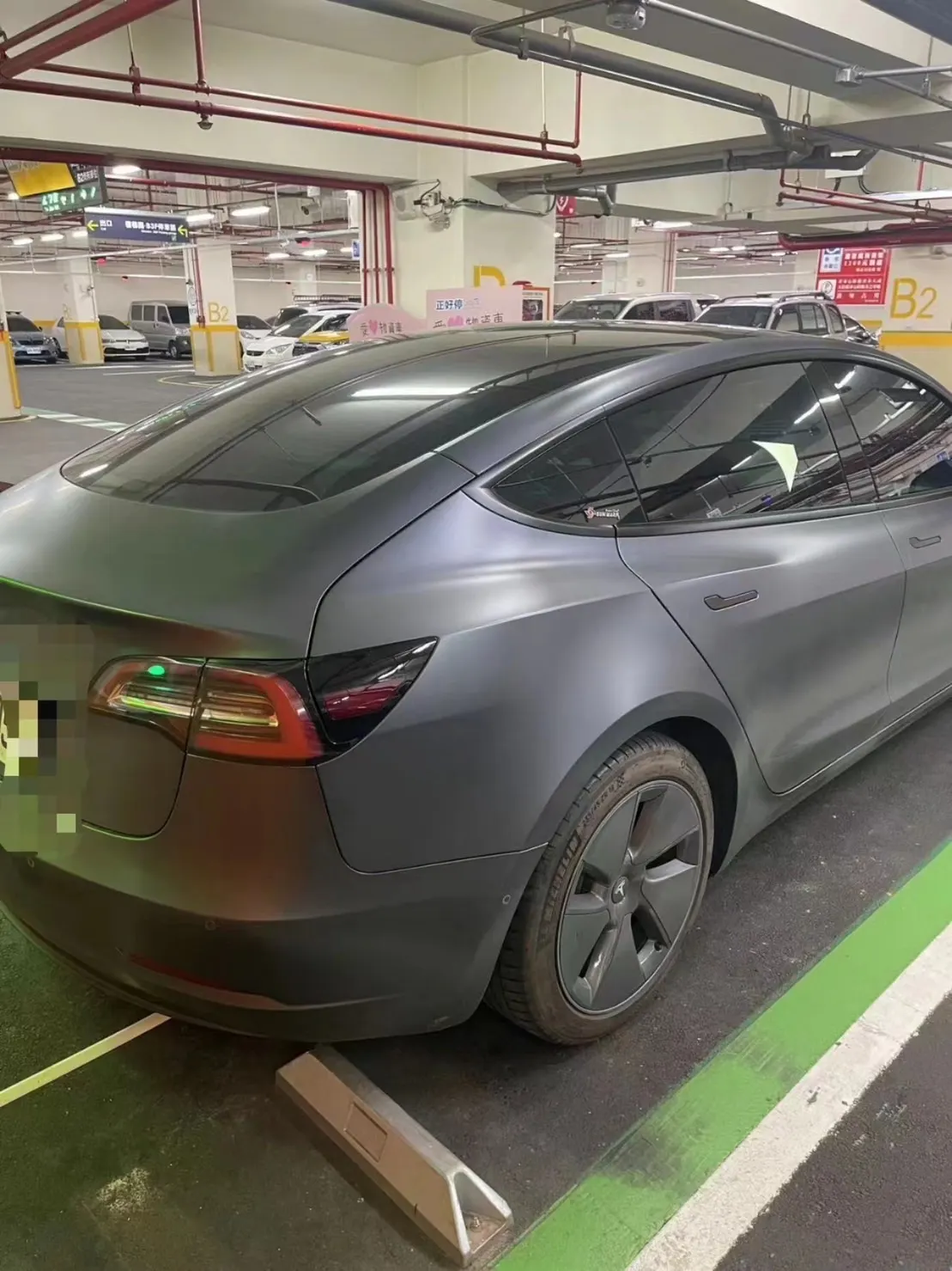 Tesla Model 3 LFP 照片 1