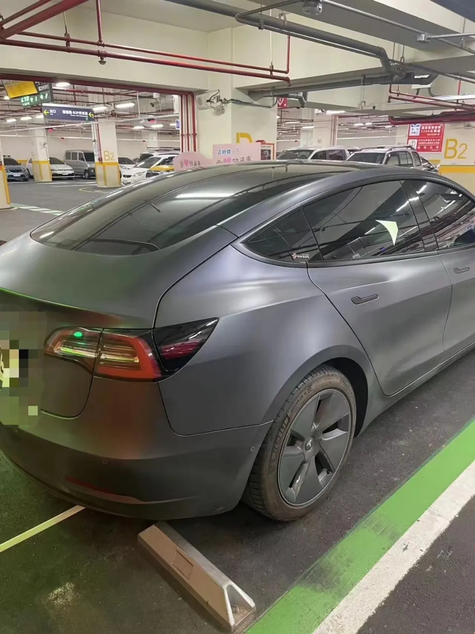 Tesla Model 3 LFP