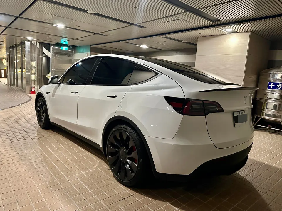Tesla Model Y Performance