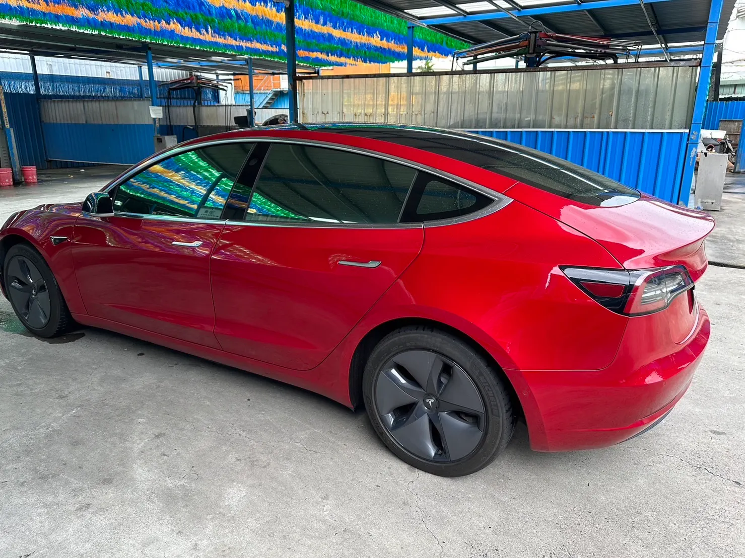 Tesla Model 3 LR 照片 1
