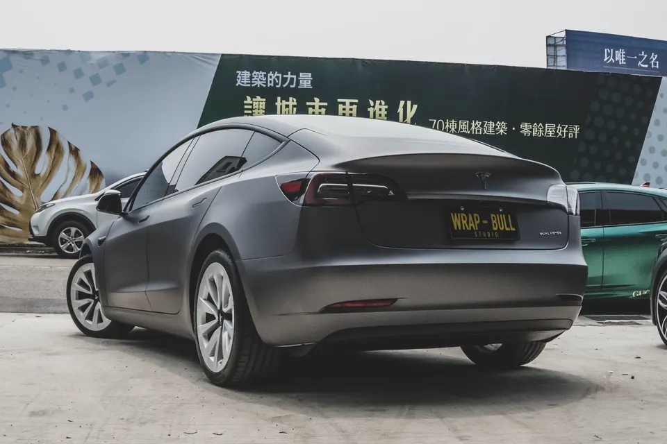 Tesla Model 3 LR