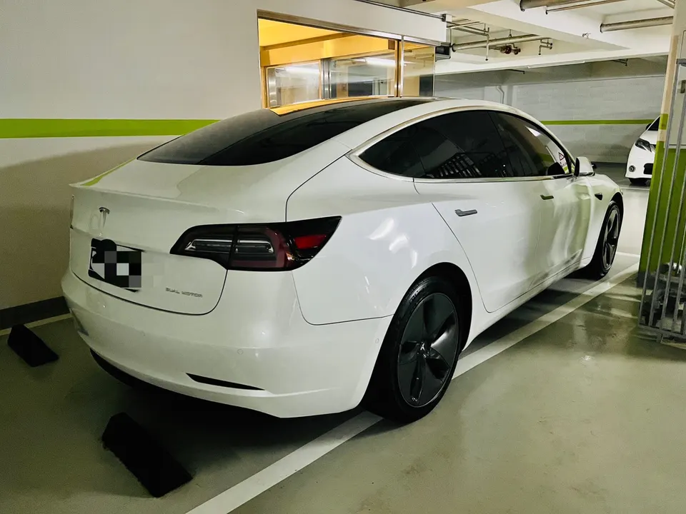 Tesla Model 3 LR