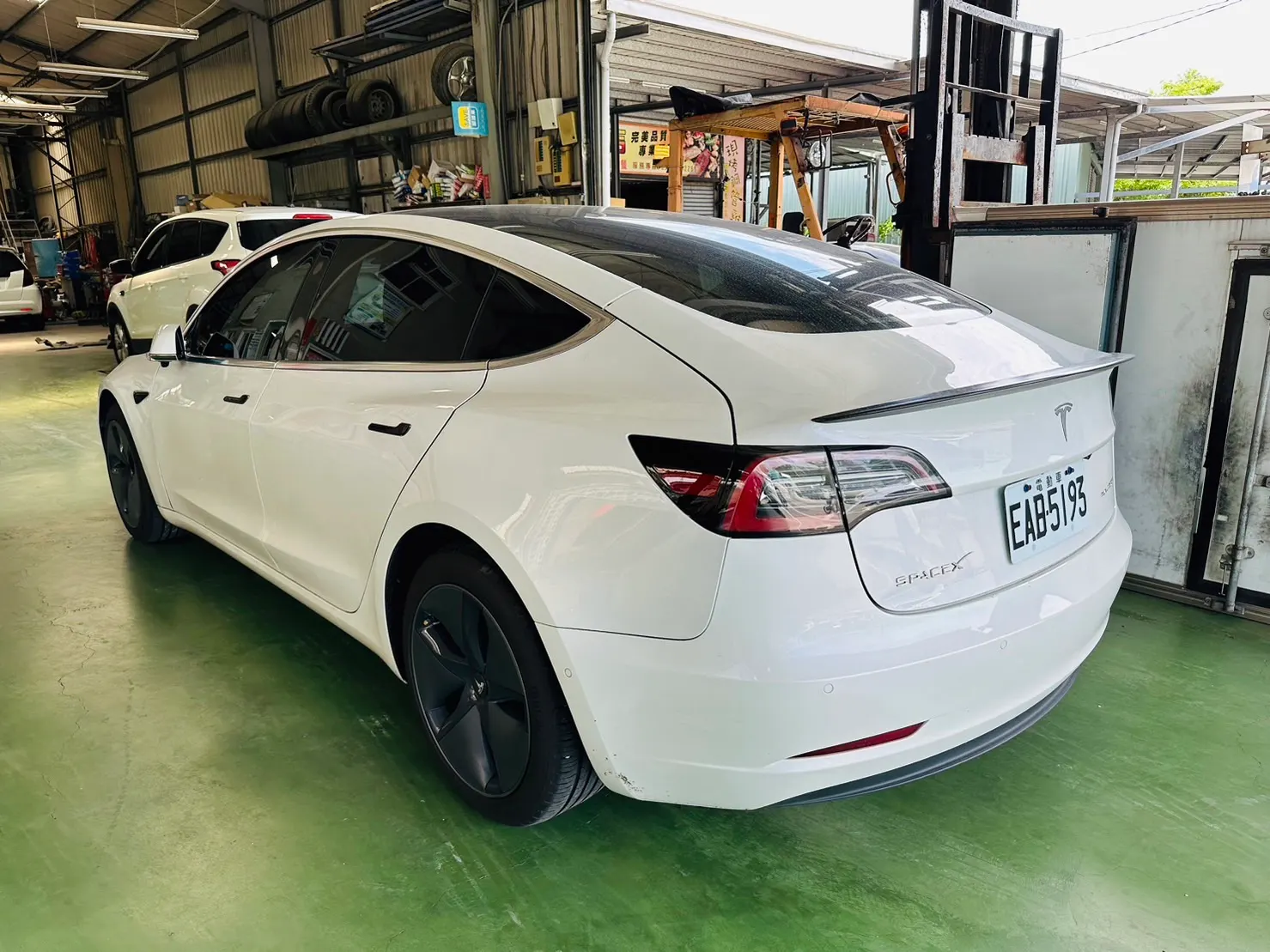 Tesla Model 3 LR 照片 1