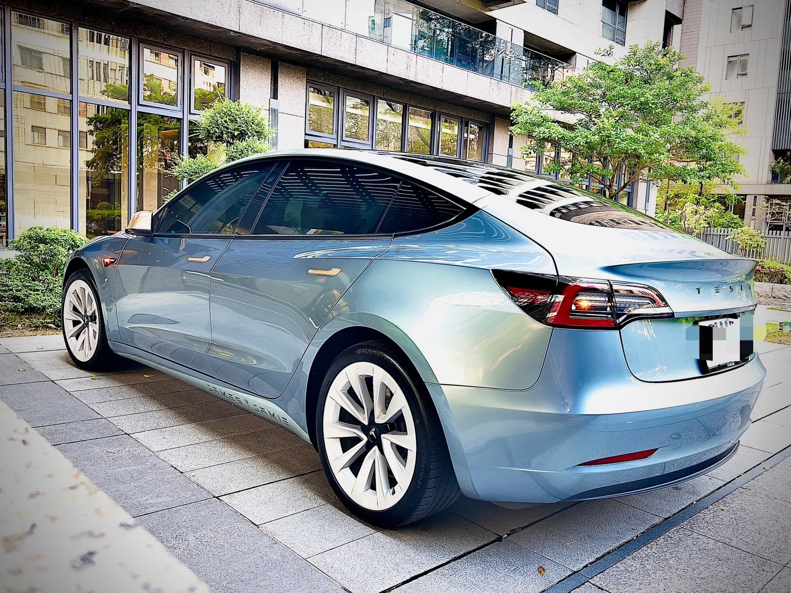 Tesla Model 3 LR 照片 1