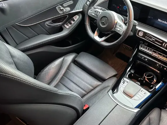 Mercedes-Benz EQC400 照片 1