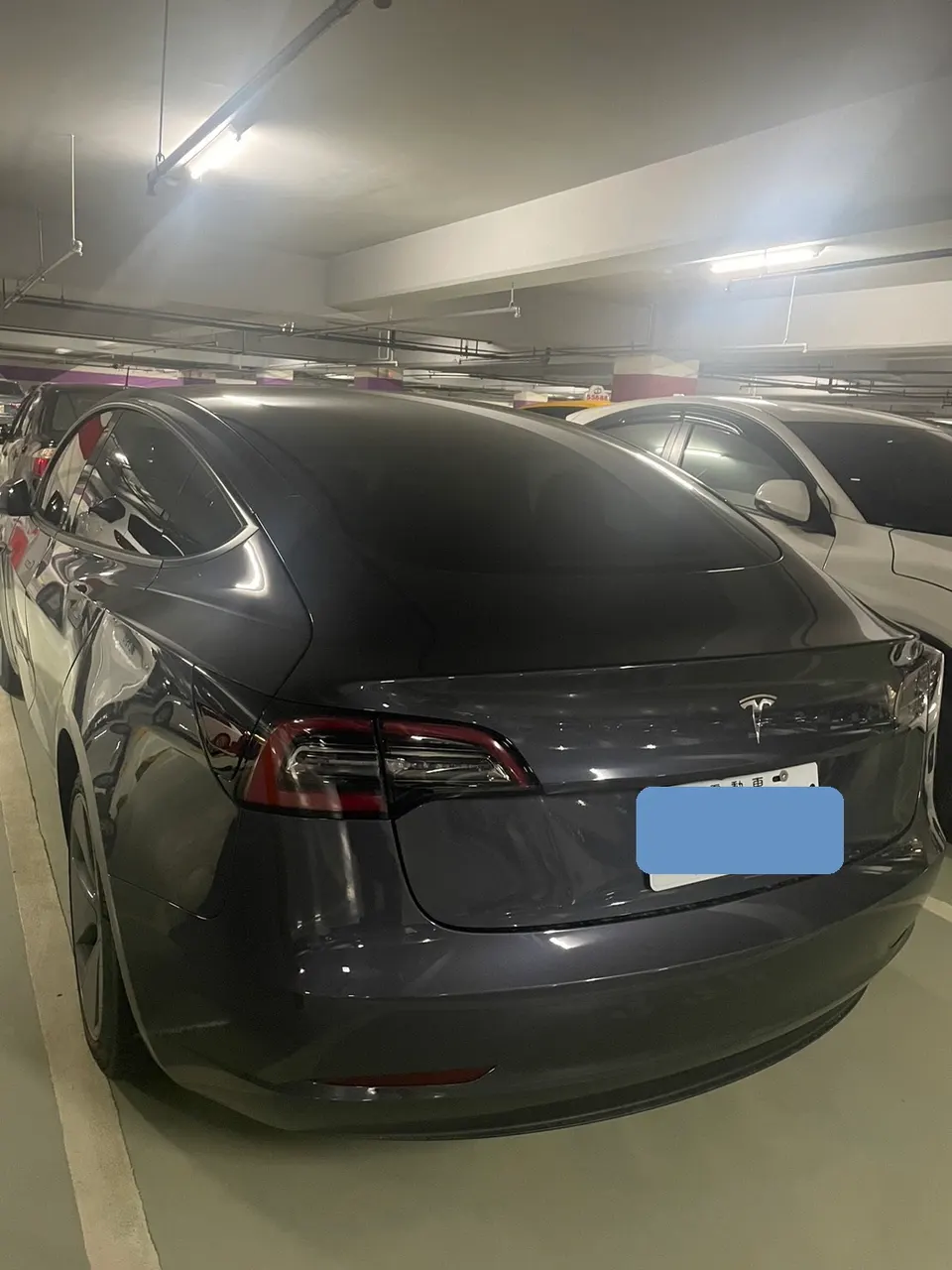 Tesla Model 3 LFP