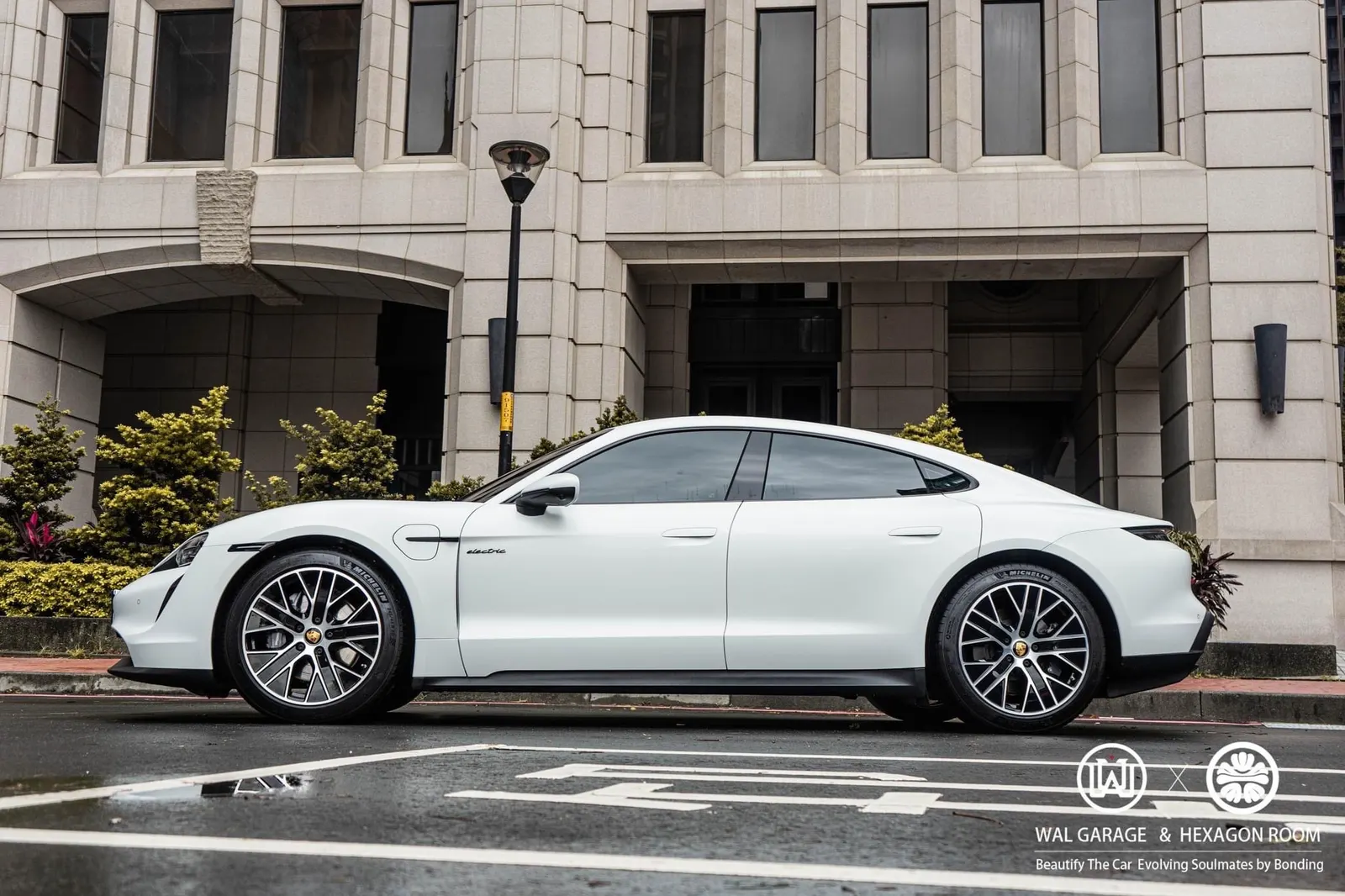 Porsche Taycan RWD 照片 1