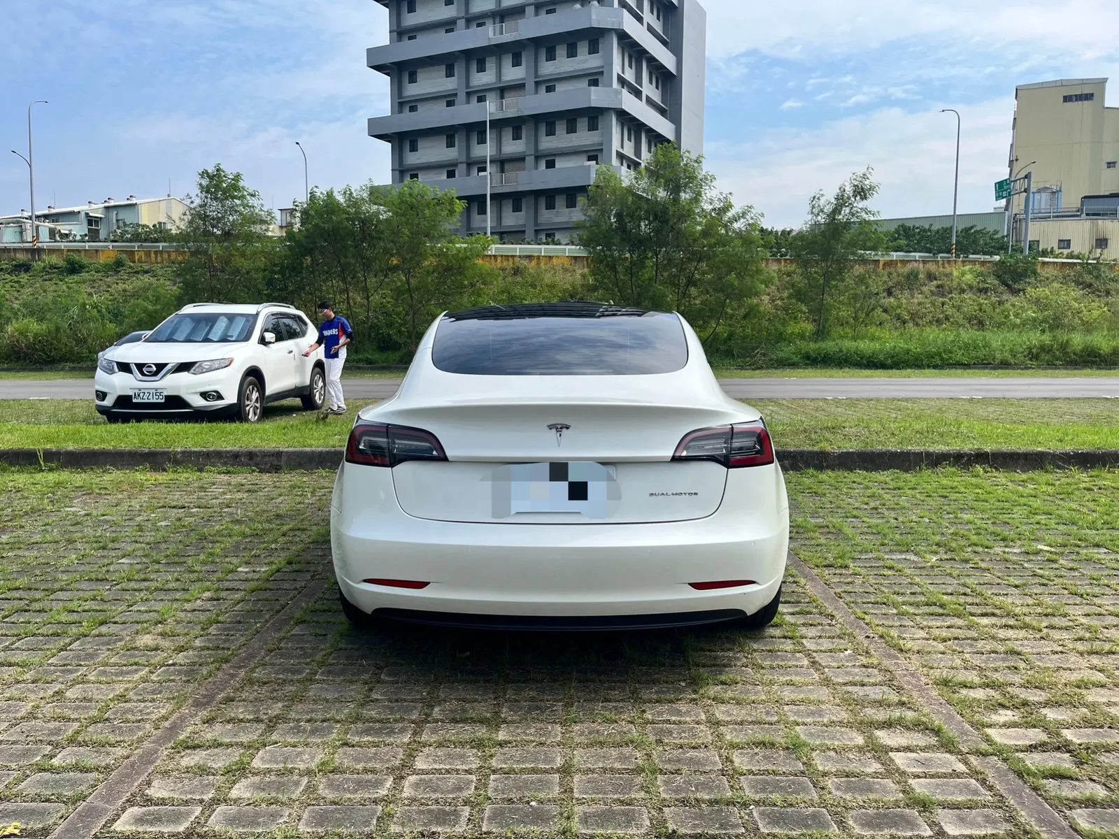 Tesla Model 3 LR 照片 1