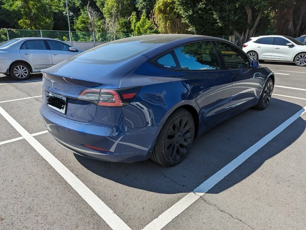 Tesla Model 3 SR+ 照片 1
