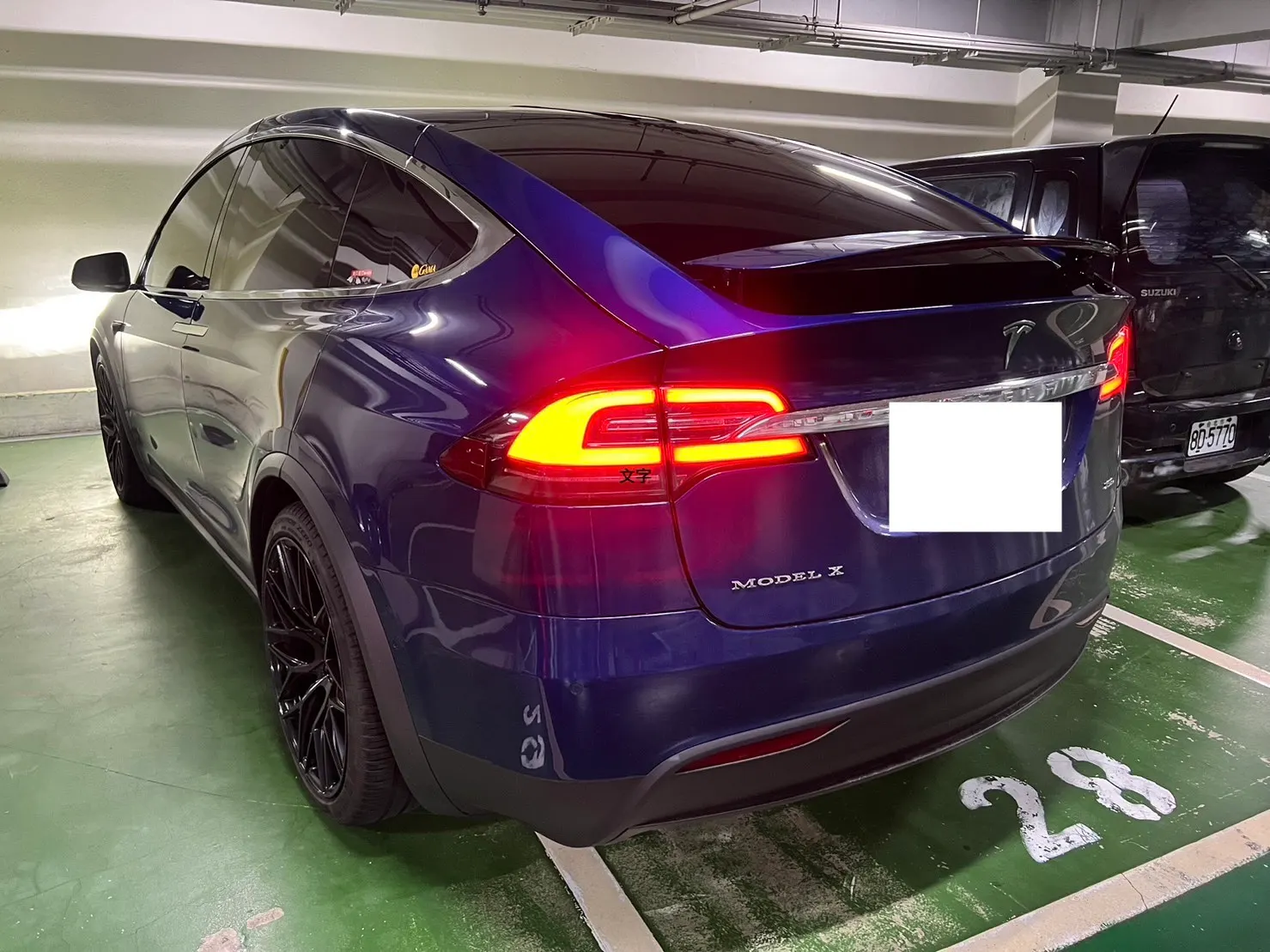 Tesla Model X 75D 照片 1
