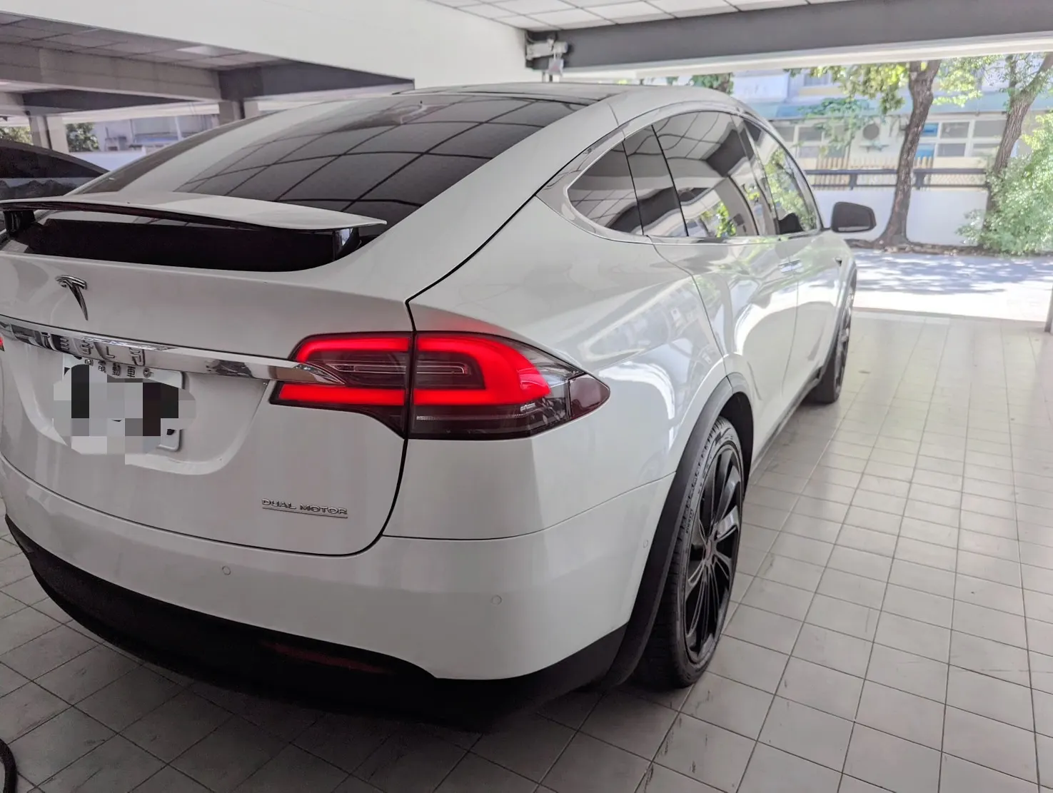 Tesla Model X  Performance 照片 1