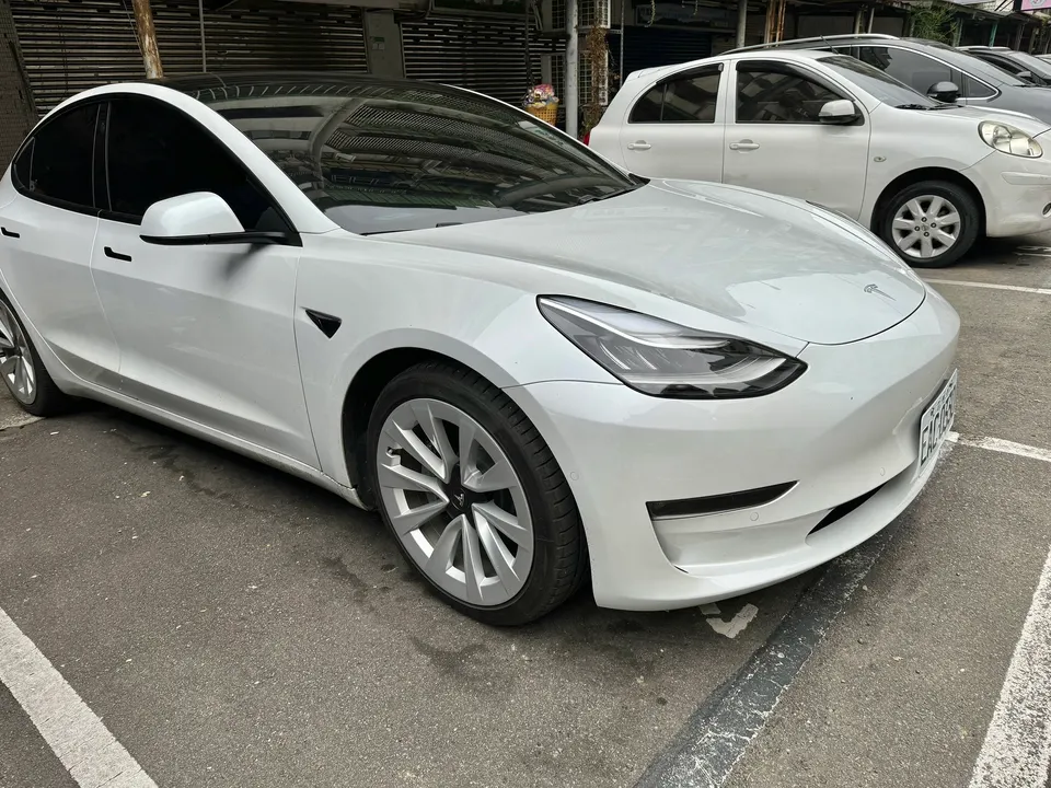 Tesla Model 3 LR
