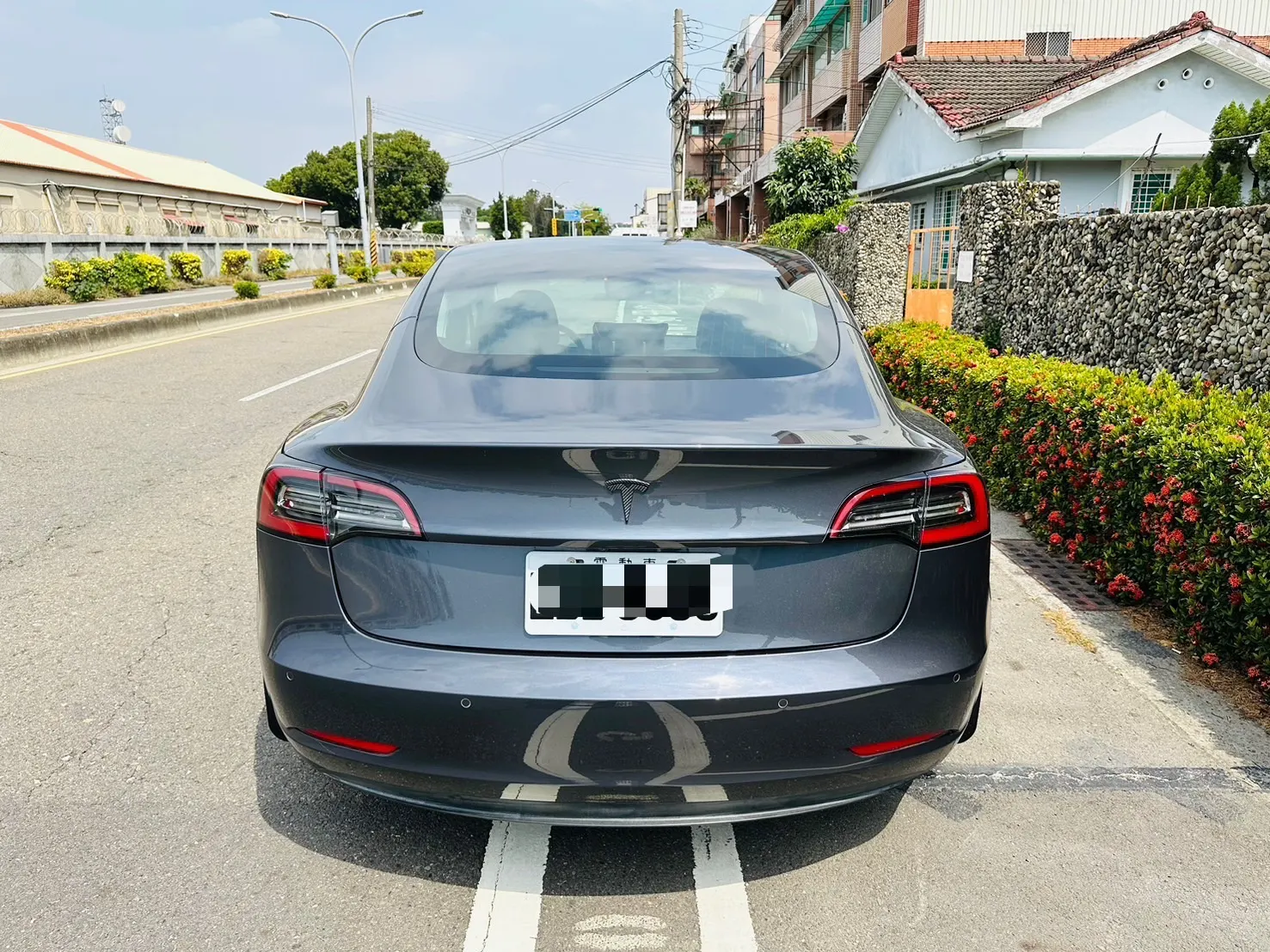 Tesla Model 3 LR 照片 1