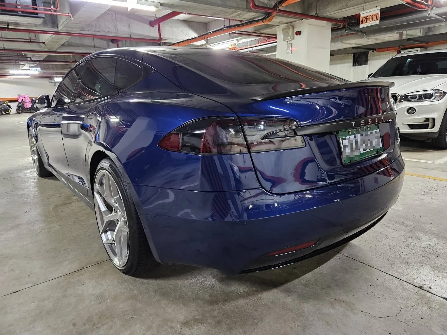 Tesla Model S P100D 照片 1