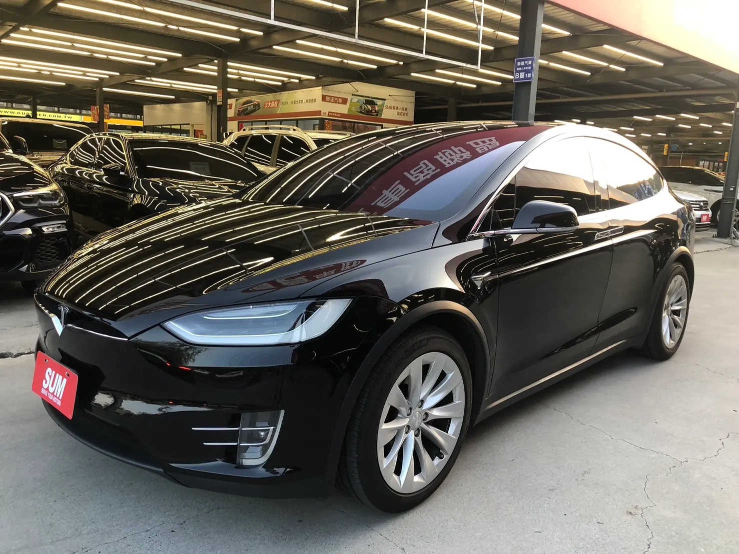 TESLA Model X P100D 照片 1
