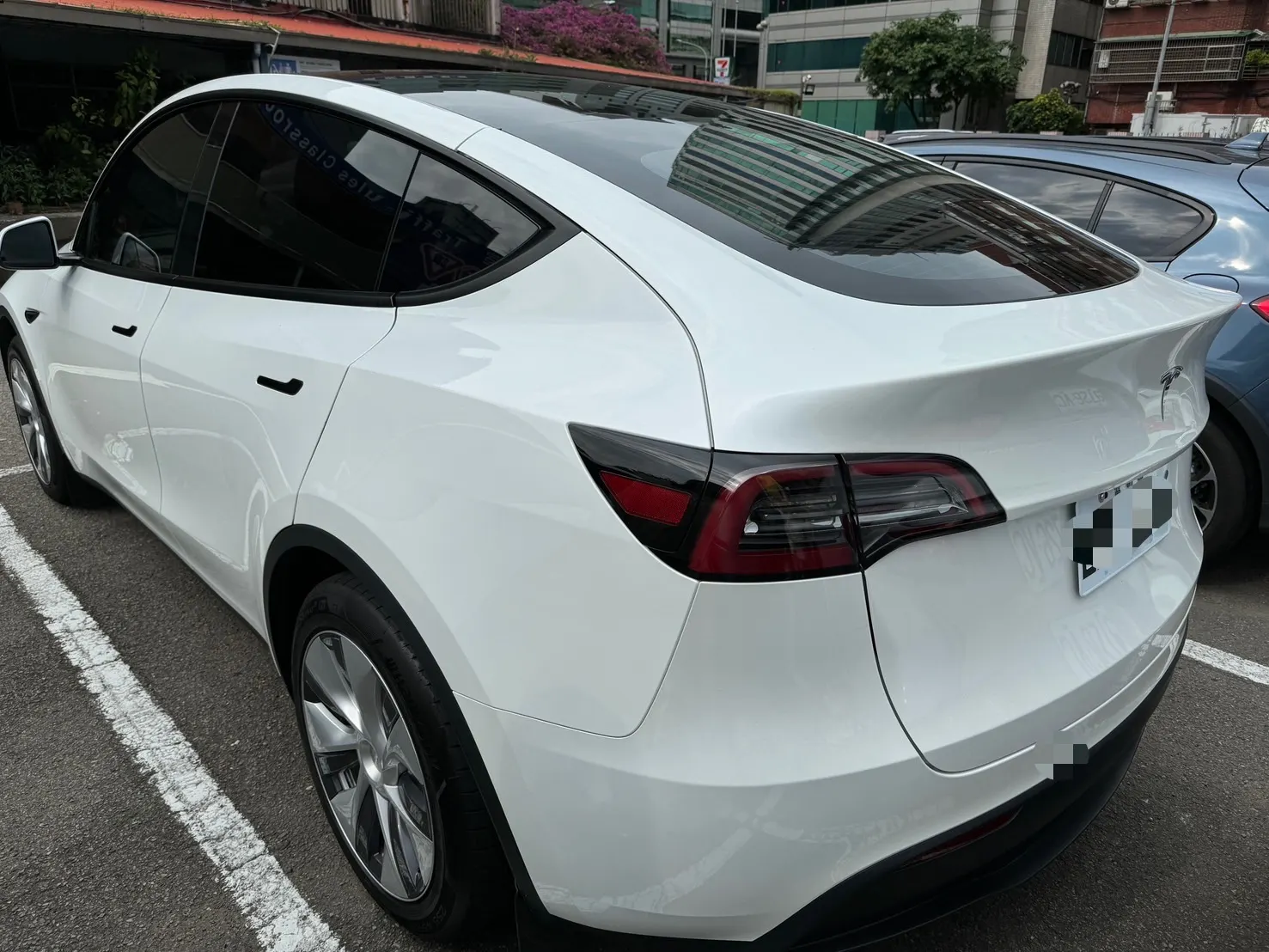 Tesla Model Y RWD 照片 1