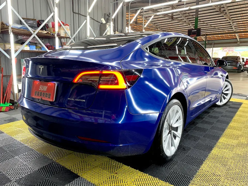 Tesla Model 3 LR