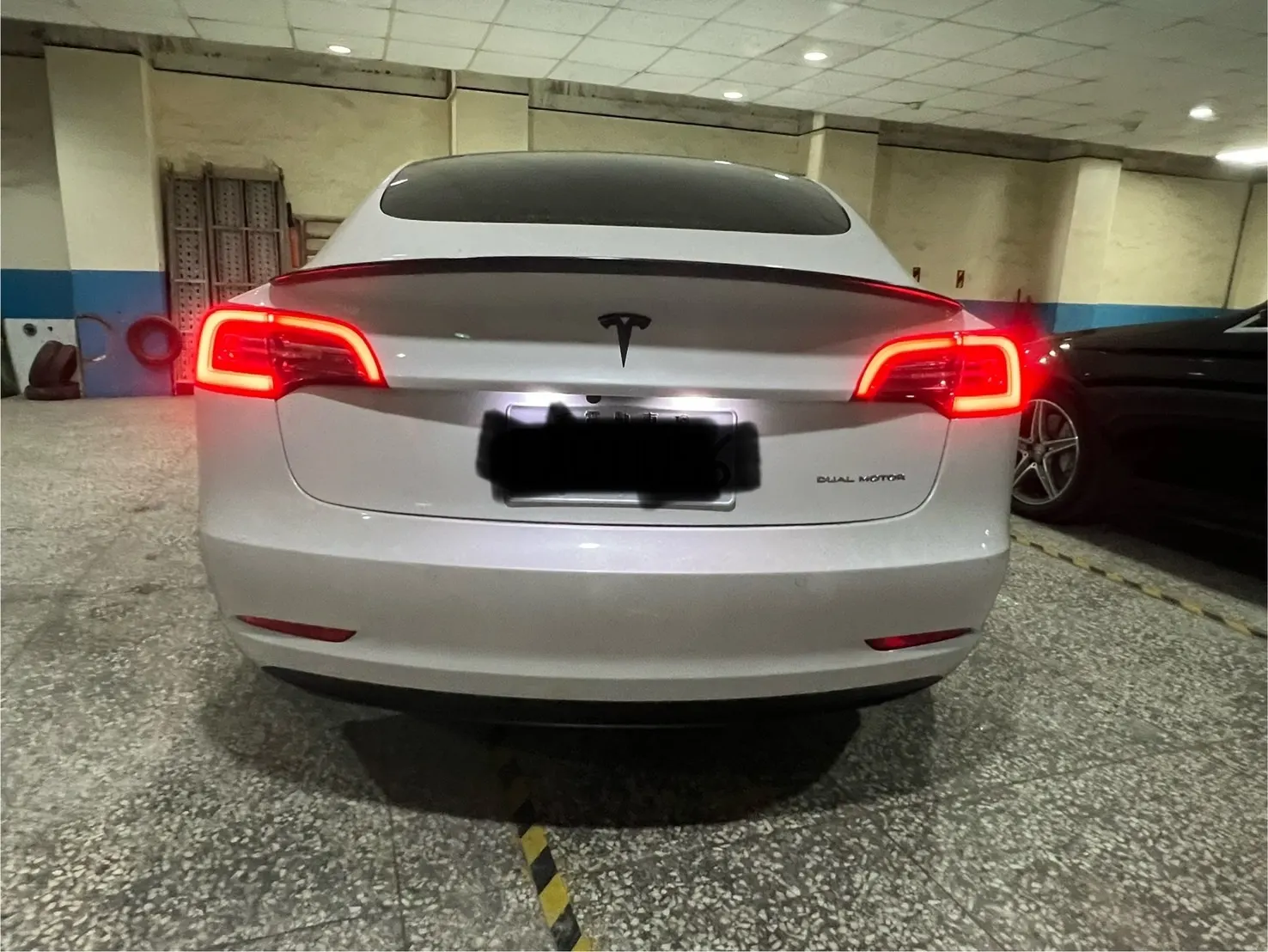 Tesla Model 3 LR 照片 1