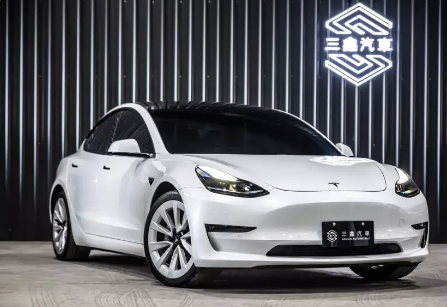 Tesla Model 3 LR