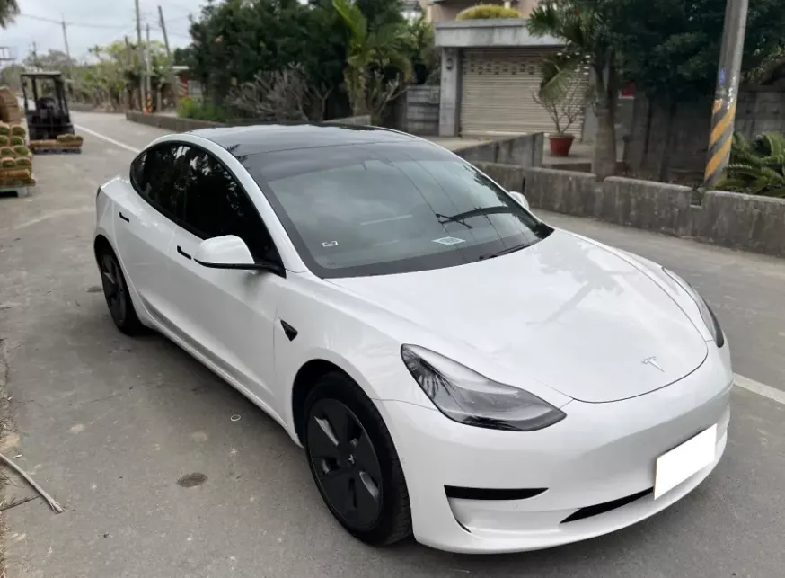 Tesla Model 3 Standard Range Plus