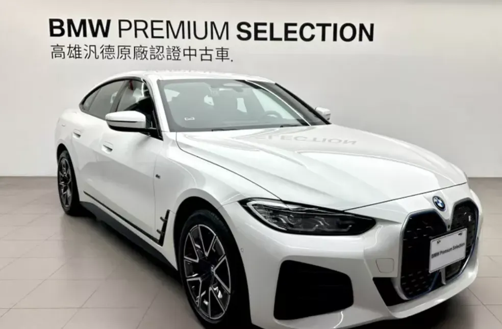 BMW i4 eDrive40 照片 1