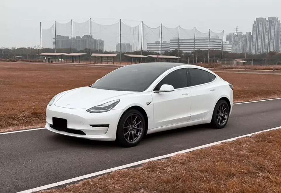 Tesla Model 3 Long Range