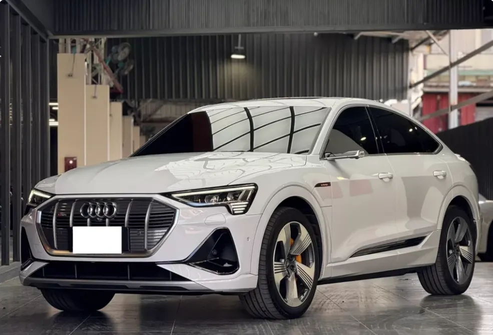 Audi e-tron Sportback 50 quattro S line 照片 1