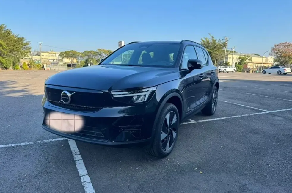 Volvo XC40 Recharge Plus Single motor 照片 1