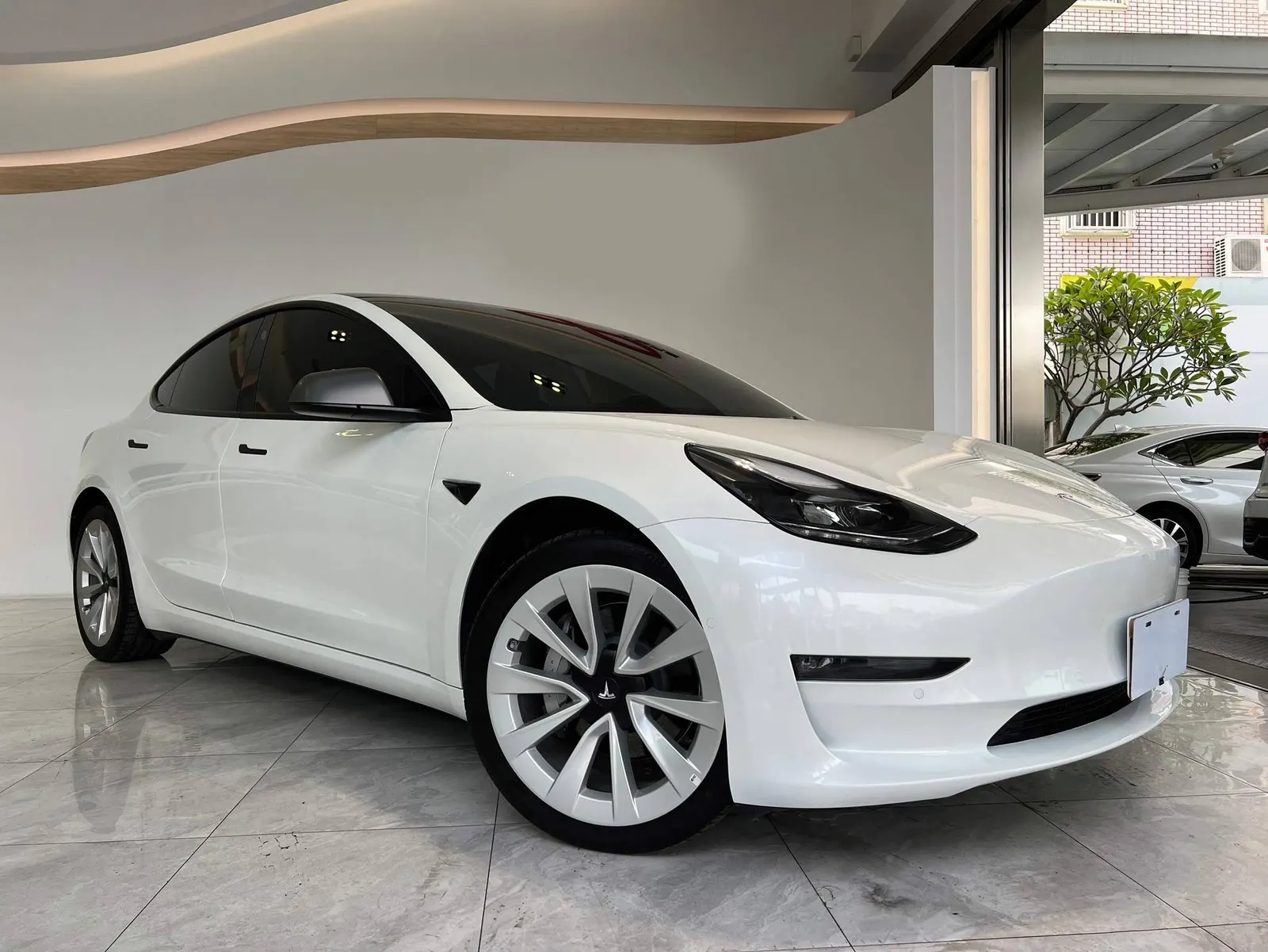 TESLA MODEL 3 照片 1