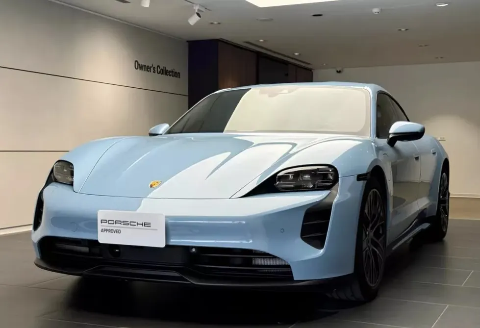 Porsche Taycan RWD 照片 1