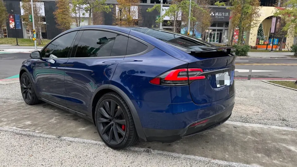Tesla Model X P100D
