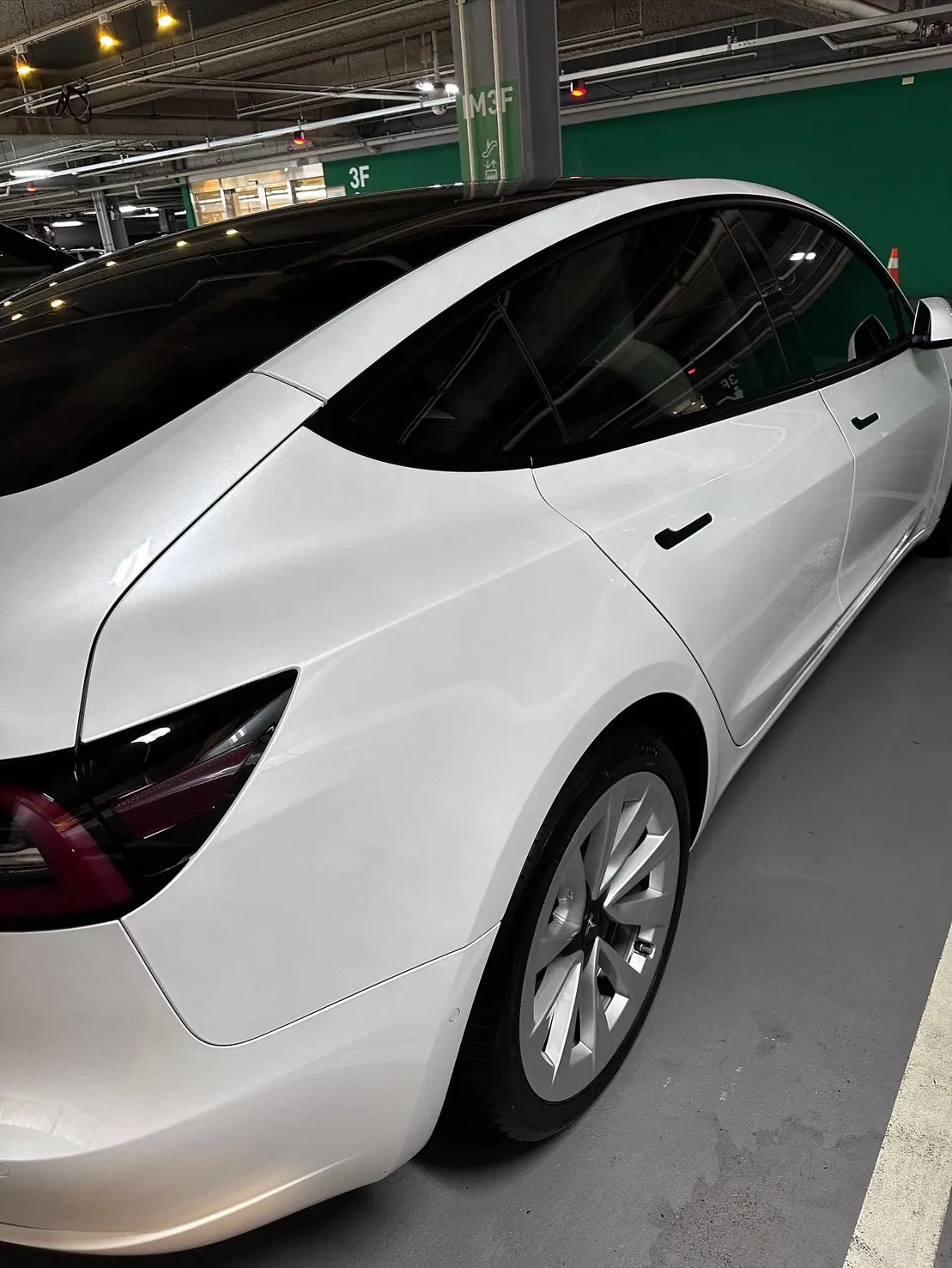 Tesla Model 3 LR 照片 1