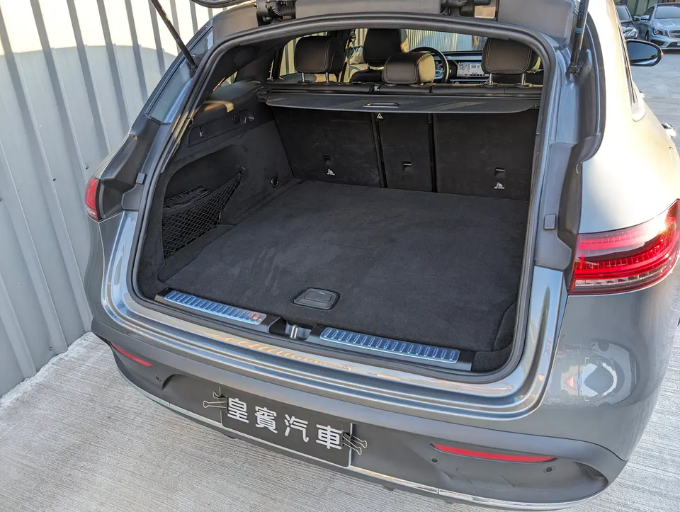 Benz EQC400