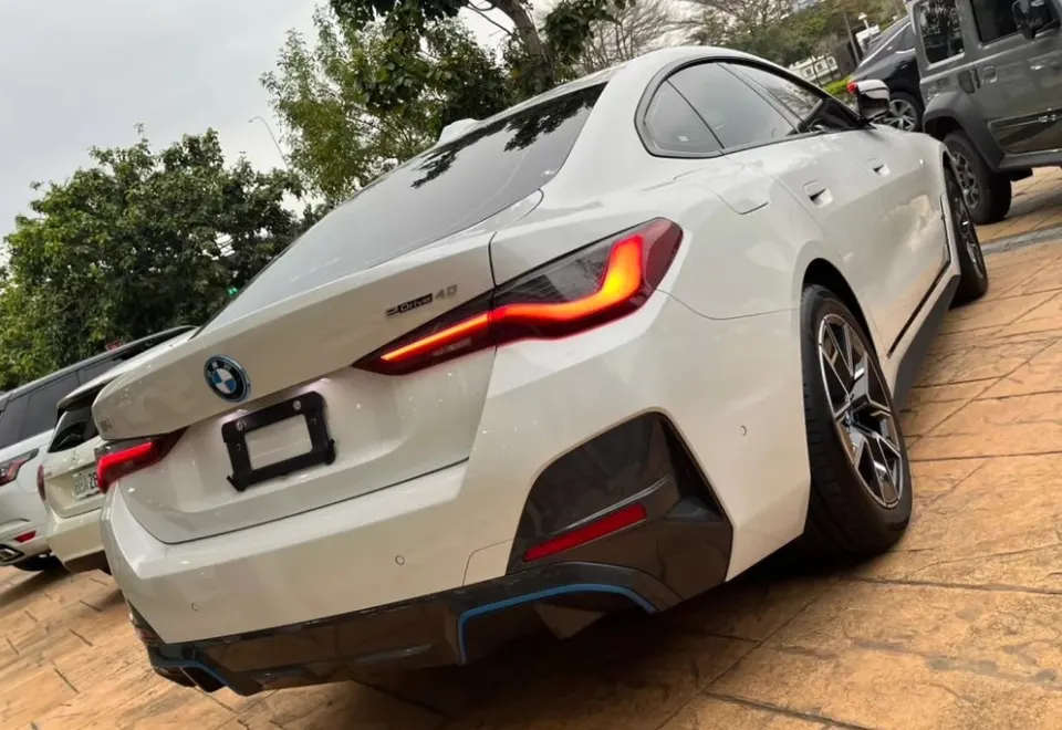 BMW i4 eDrive40