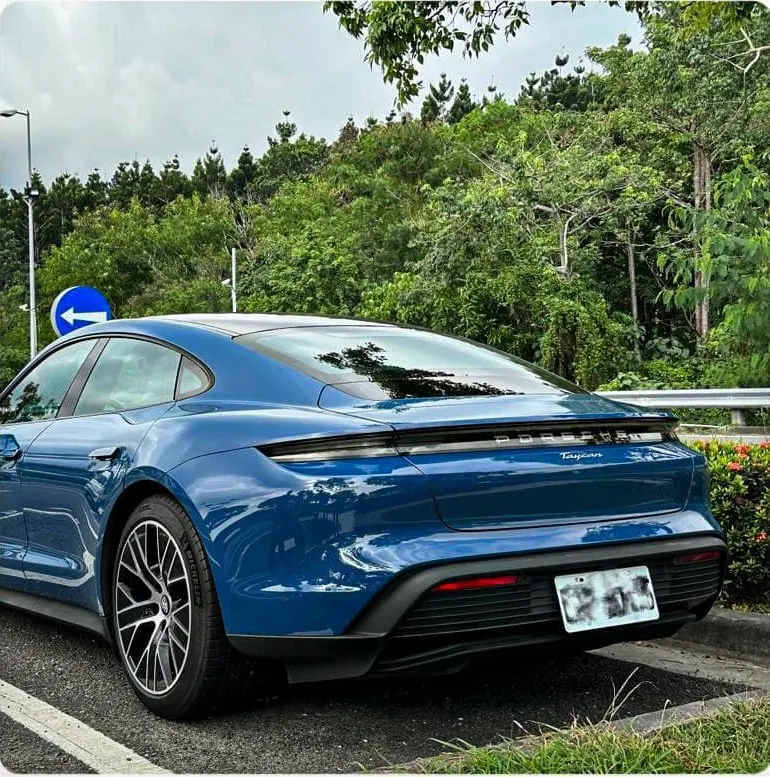Porsche Taycan
