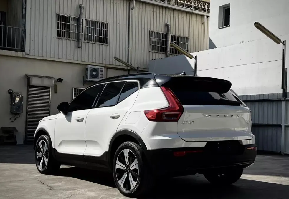 Volvo XC40 Recharge Ultimate Twin motor 照片 1