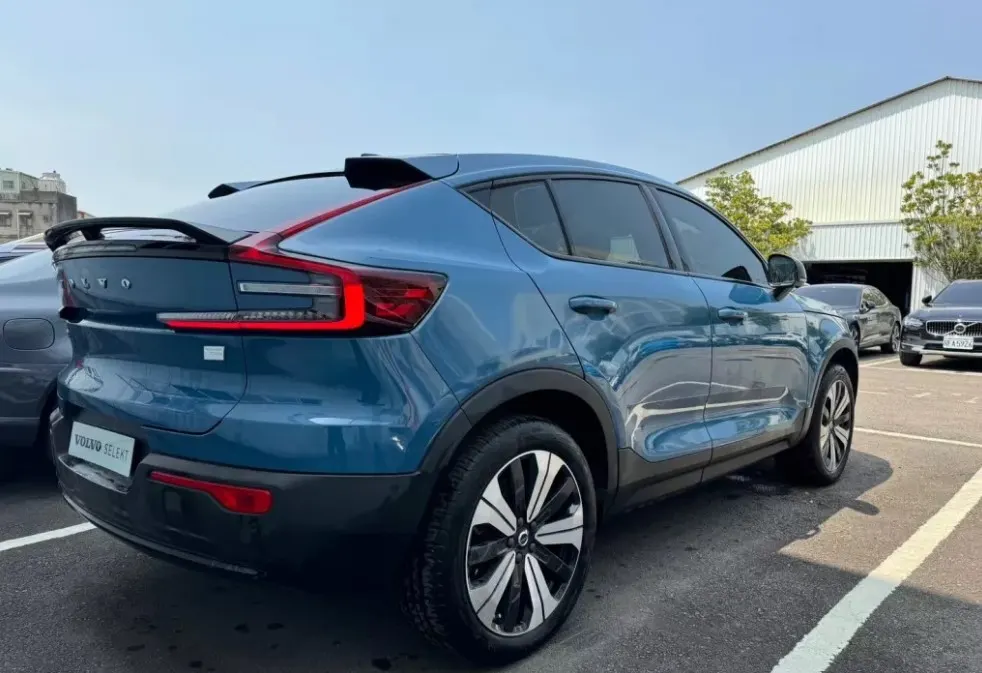 Volvo C40 Recharge Ultimate Twin motor 照片 1