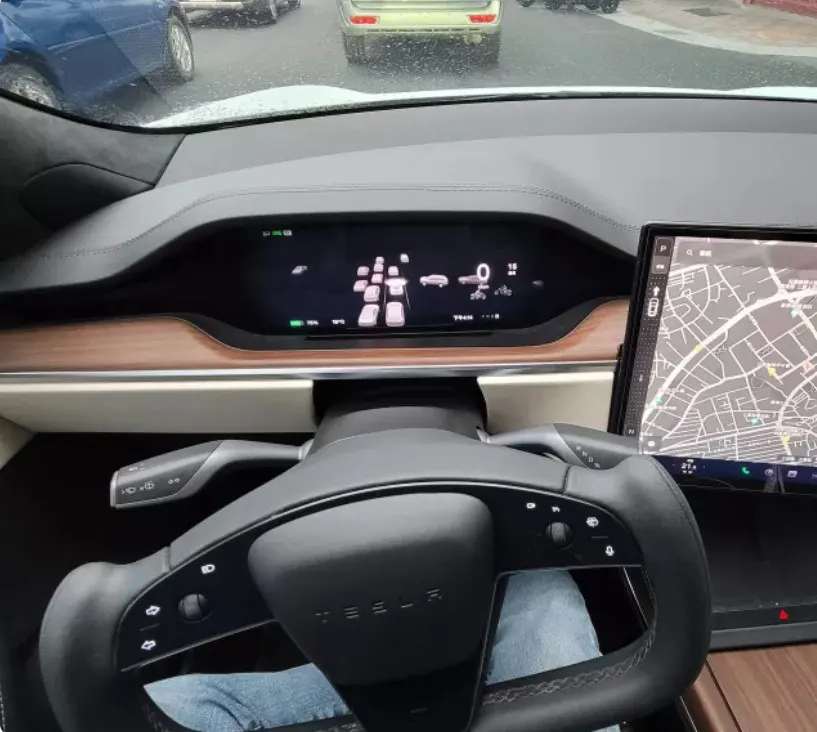 Tesla Model S LR 照片 1