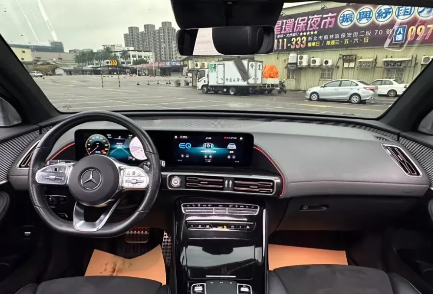 M-Benz EQC 4Matic 運動版 照片 1