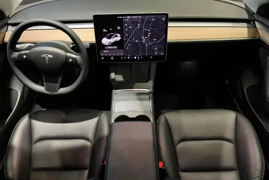 Tesla Model 3 Standard Range