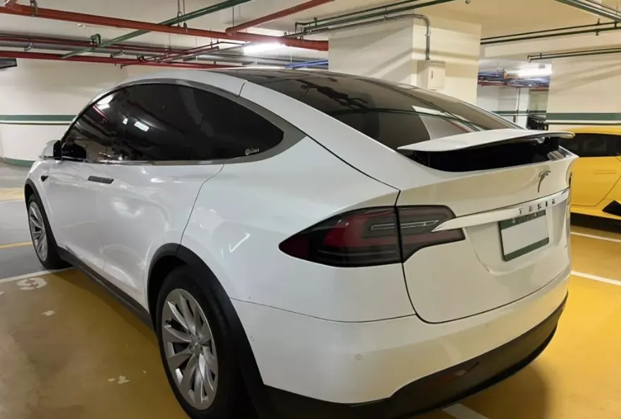 Tesla Model X Long Range