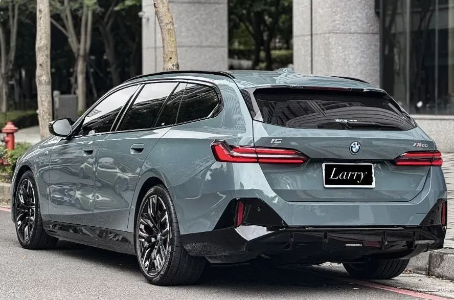 BMW i5 Touring M60 xDrive